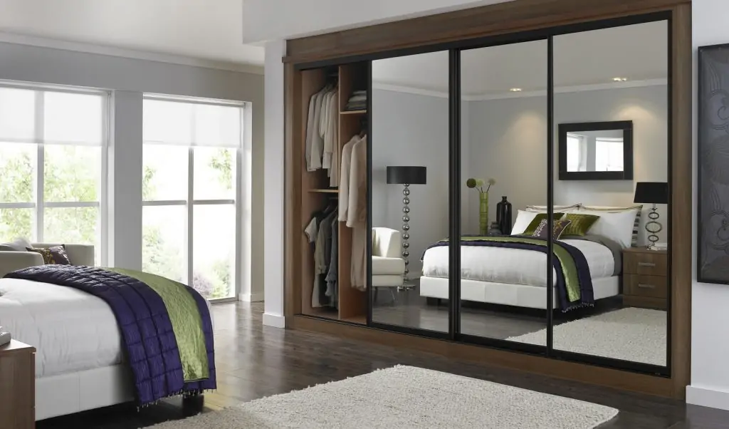 Glass Sliding Door BIC