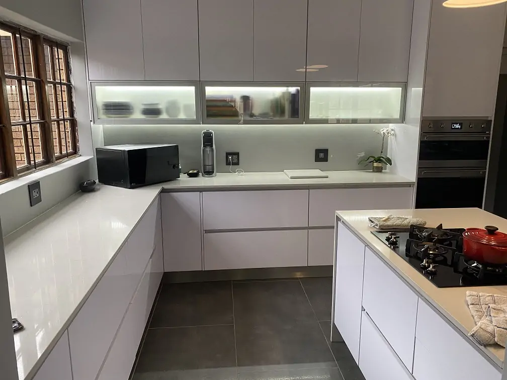 White High Gloss Kitchen